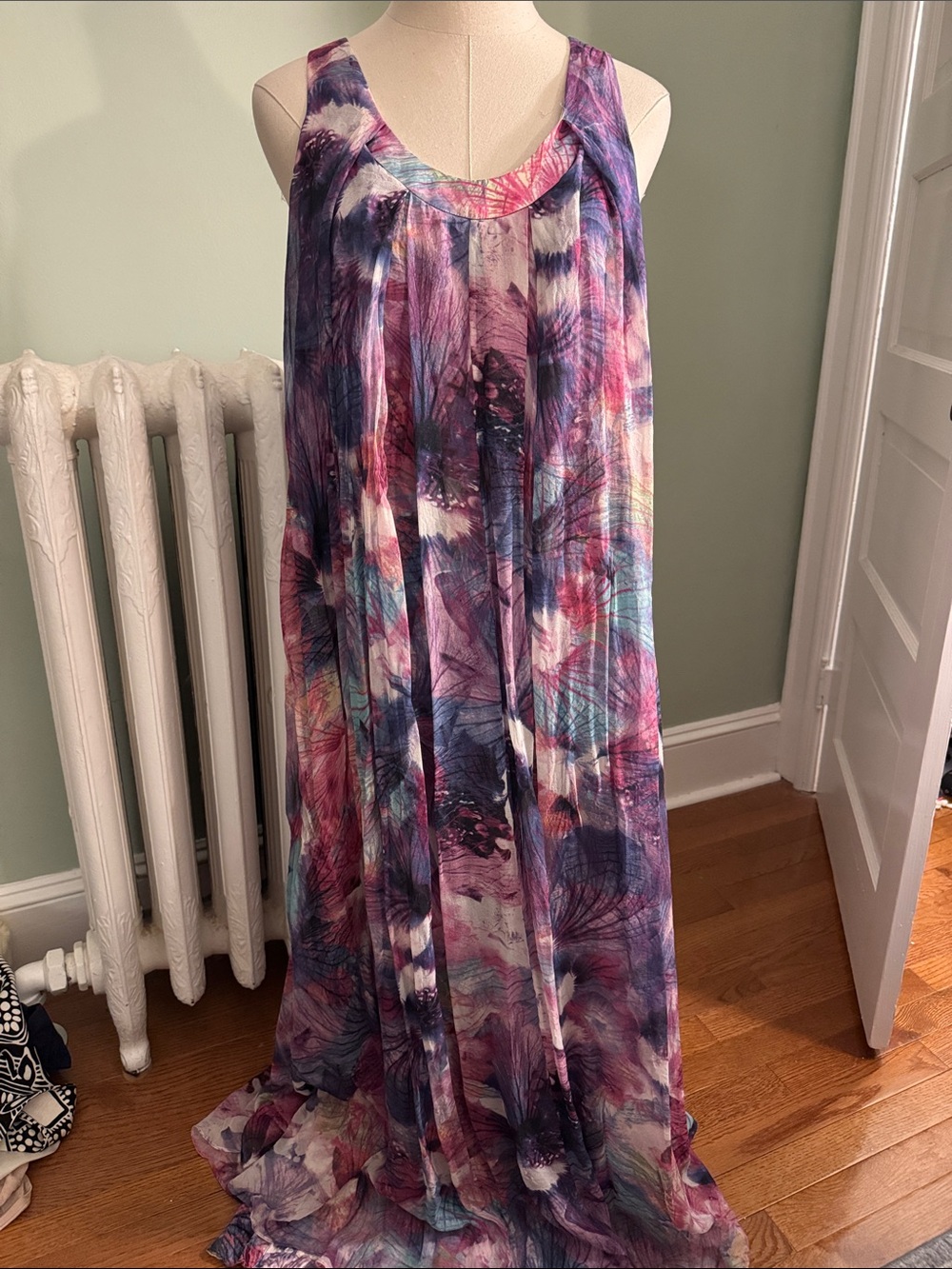 100% silk Anne Klein Collection Floral Maxi Dress